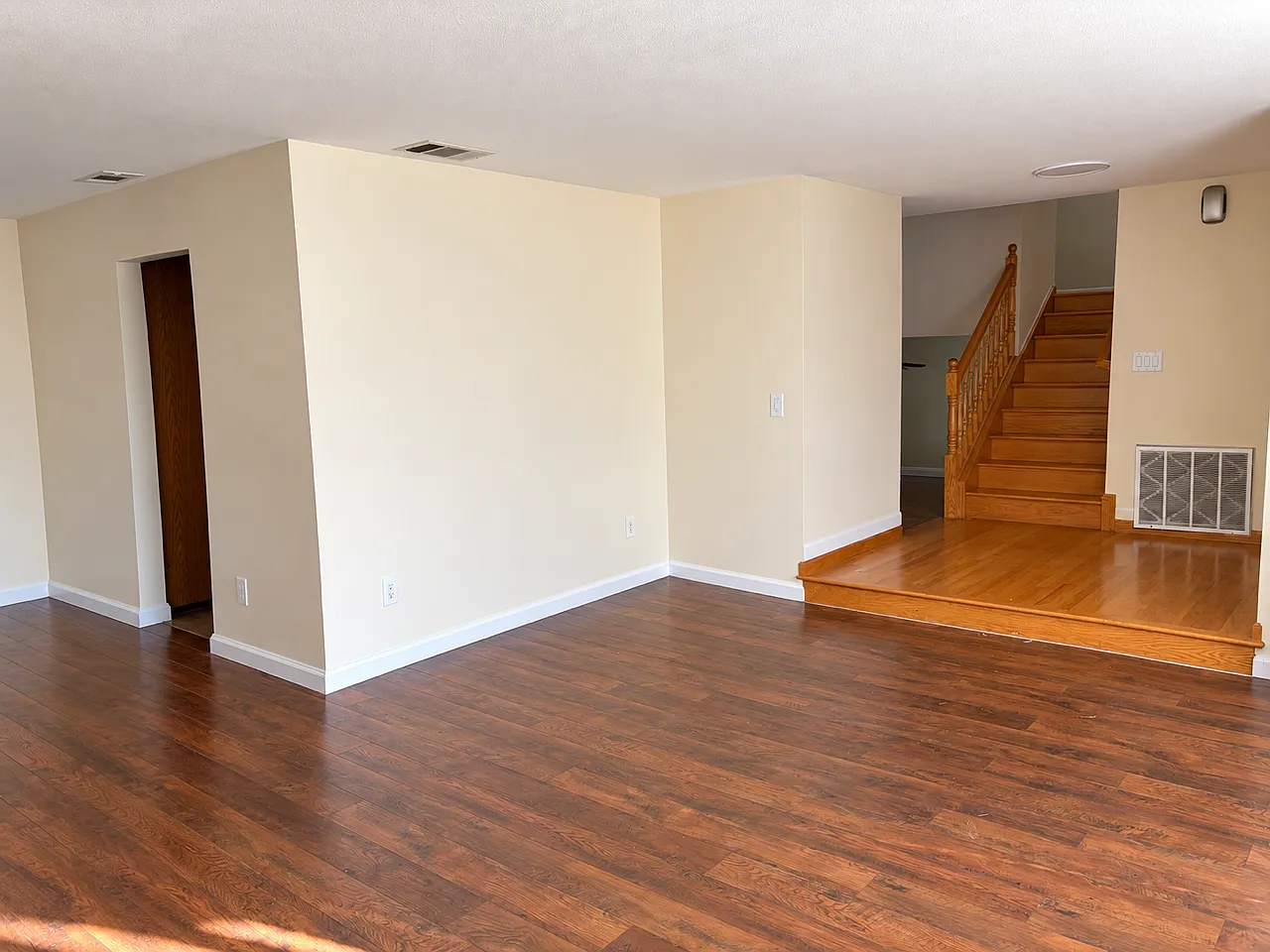 9257 Premier Way — Photo 4