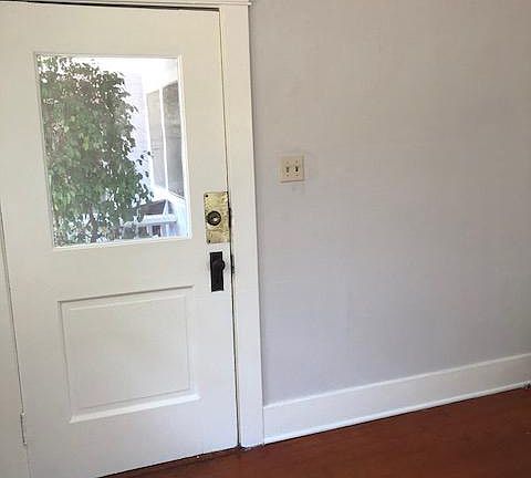 3rd image of 507 E Olive Ave