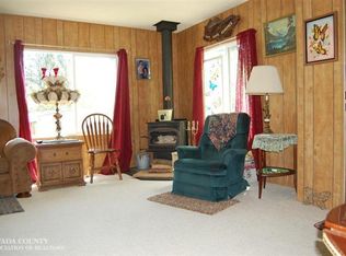 10294 Forest Springs Dr, Grass Valley, CA 95949