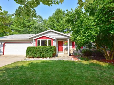 W200N16485 Pine DRIVE, Jackson, WI, 53037