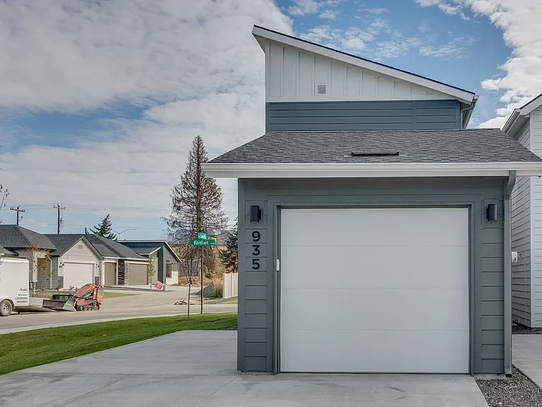 1664 S Sunseeker Ln — Photo 18