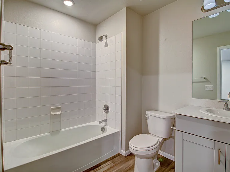 13811 Vispo Way — Photo 1