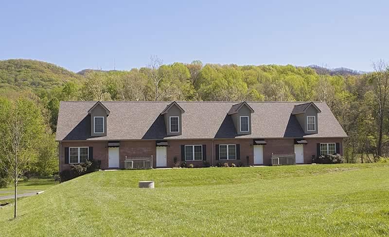 1st image of 2108 Pleasant View Dr APT 202