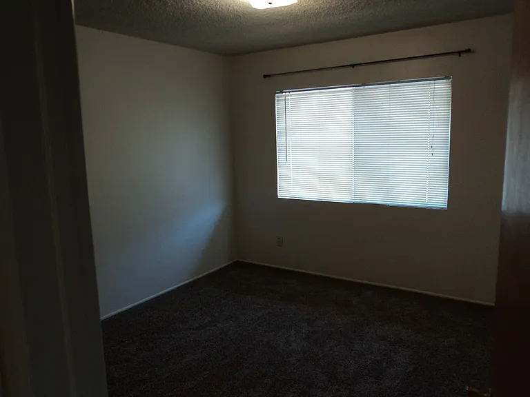 7424 Magnolia Ave #H — Photo 7