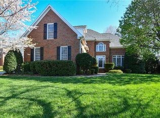 20 Winterberry Ct, Greensboro, NC 27455