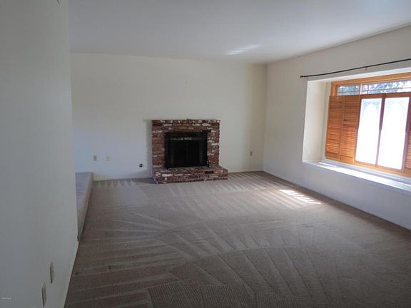 2nd image of 146 N Linden Dr