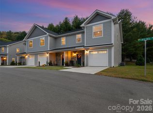 100 Red Twig Ln #101, Arden, NC 28704