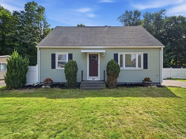 37 Saint Dennis St, Westfield, MA 01085