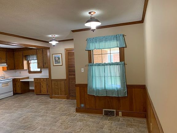 5th image of 1403 Brownlea Dr
