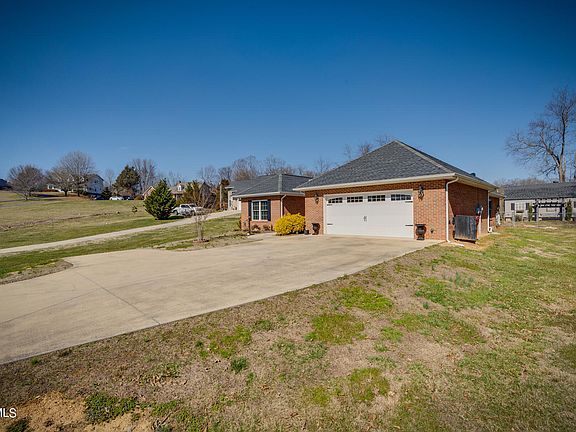 3rd image of 217 Joe Hale Dr
