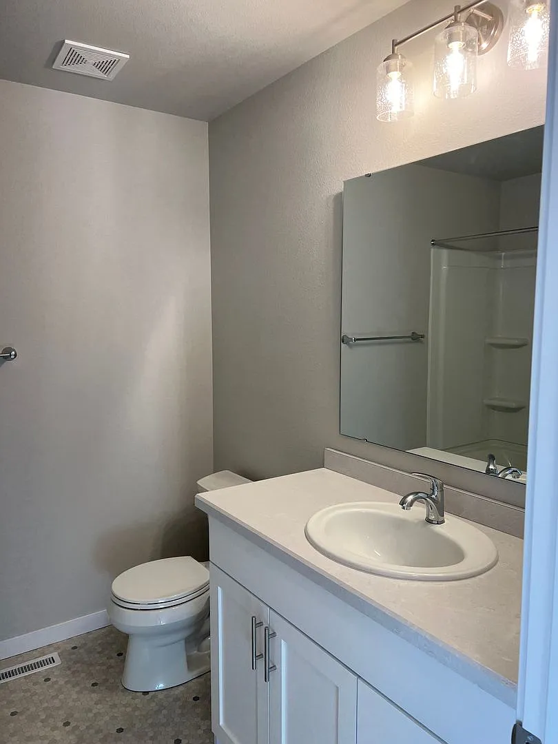 Johnson Farms Twin Homes — Photo 4