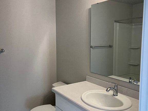 4th image of 1701-1919 Johnson Dr S #1725