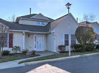 327 Mockingbird Dr #327, Monroe, NJ 08831