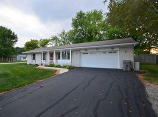 825 N Clark St, Markle, IN 46770