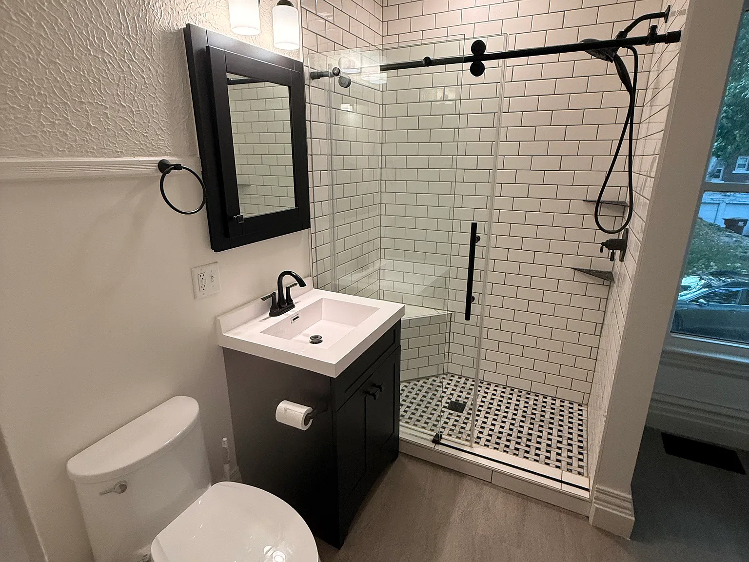 2 bed, 1200 sqft, $1,600 — Photo 4