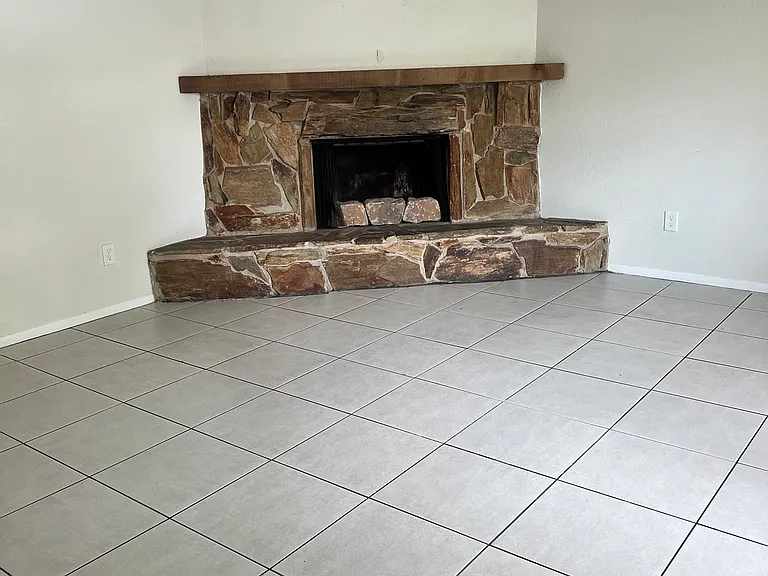 3344 Barnsdale Dr #A — Photo 1