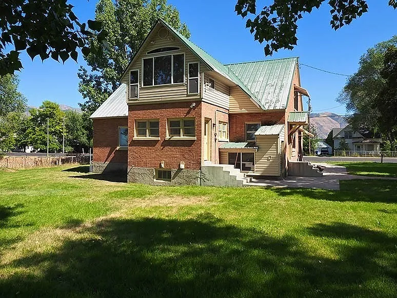 2345 S Highway 89