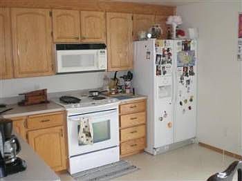 2nd image of 421 Spring Cir SW