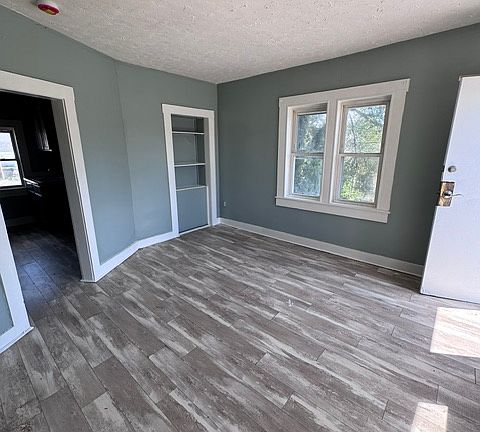 2nd image of 2800 Vermont Ave #4
