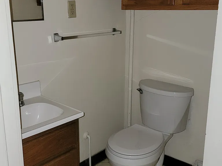 21 N Henderson St #2A — Photo 11