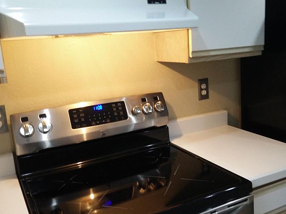 4th image of 10012 NE 122nd St APT D