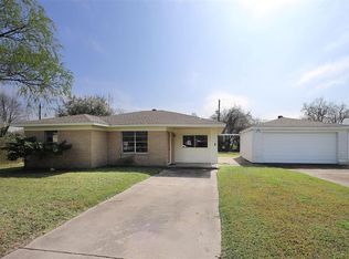 6411 S Ridgecrest St, Hitchcock, TX 77563