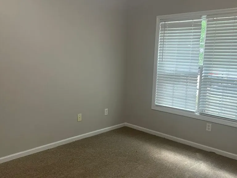 449 Northrop Pl — Photo 17