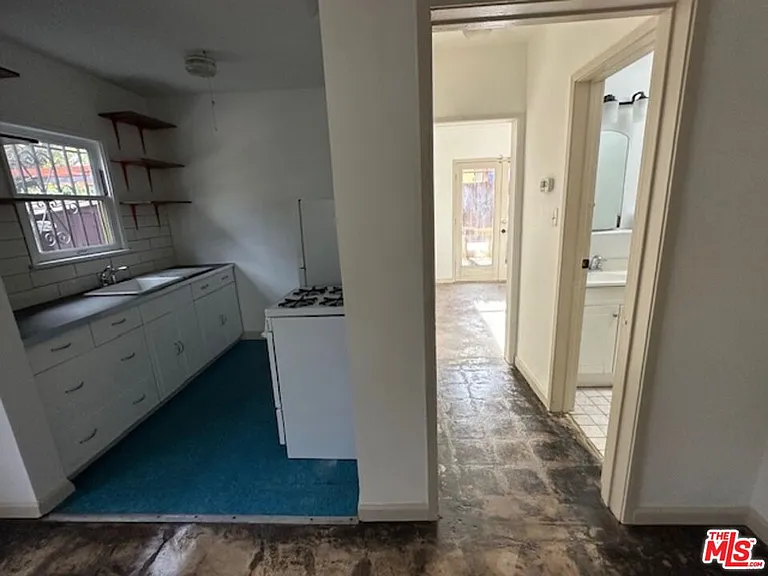 5422 W Washington Blvd — Photo 6