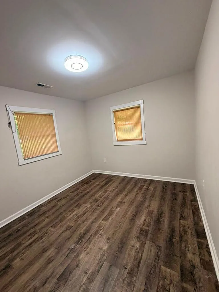 2 bed, 884 sqft, $1,600 — Photo 3