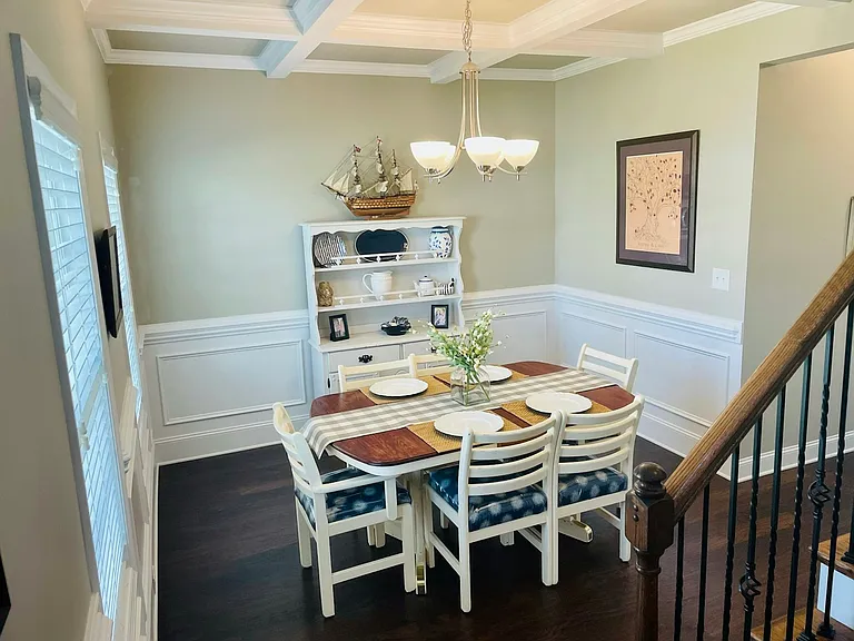 321 Cornhill Rd — Photo 4