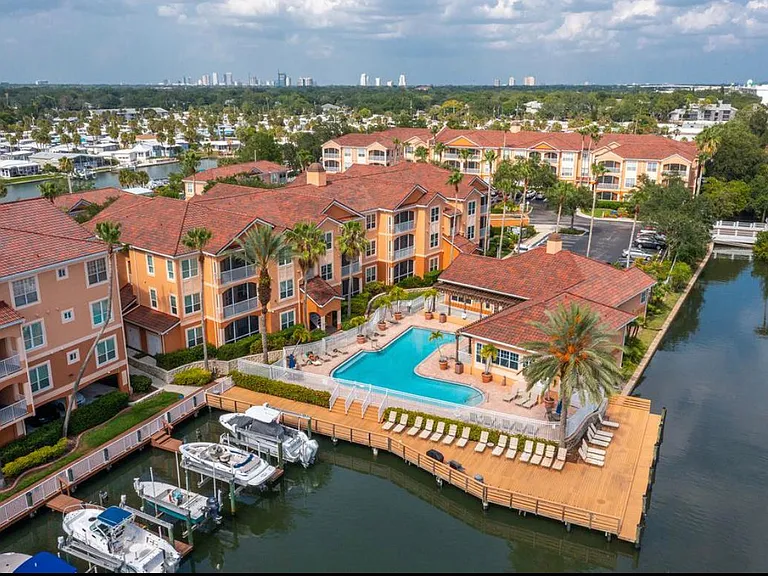 5000 Culbreath Key Way #8320 — Photo 8