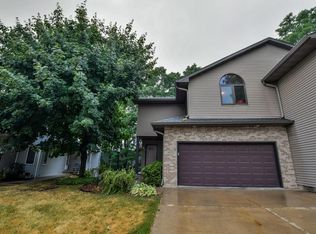 429 Cross Country Rd, Verona, WI 53593