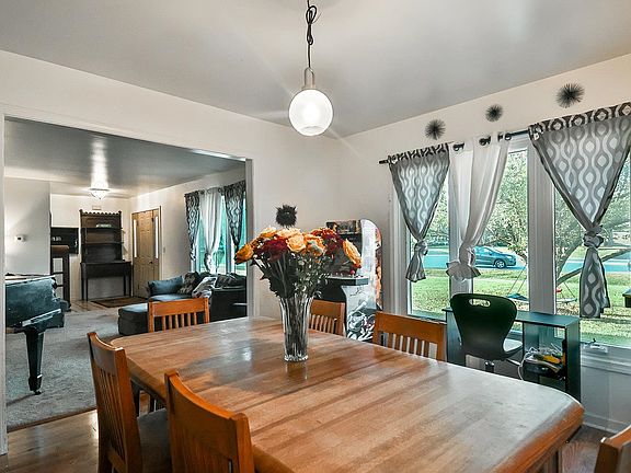 4th image of 9221 Dirkshire Dr
