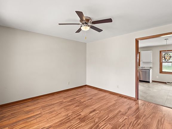 2nd image of 5423 Norris St
