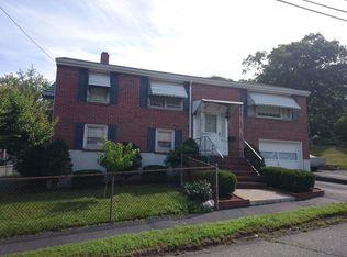 2 Blueview Cir, West Roxbury, MA 02132