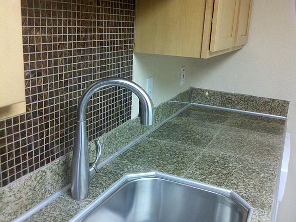 4th image of 14522 NE 6th Pl APT 2