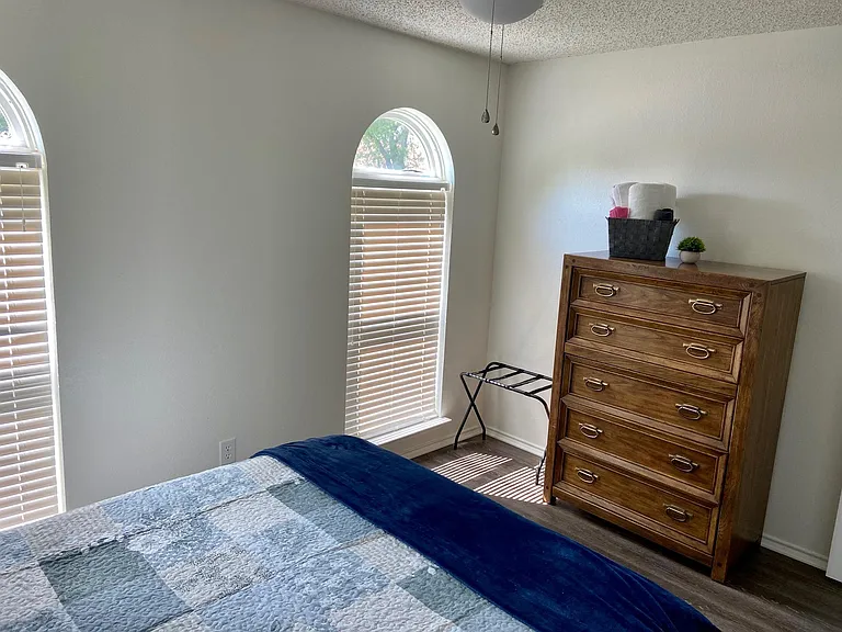 Clover Ln — Photo 16