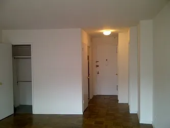 Rented by Classic Marketing- 530 Park1