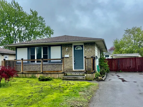 8158 Paddock Trail Dr, Niagara Falls, ON L2H 1X3