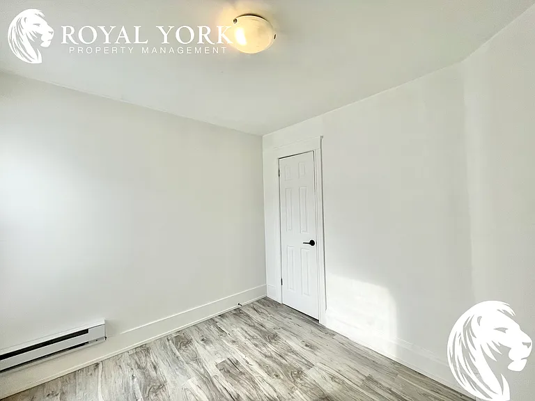 35 Concession St — Photo 14