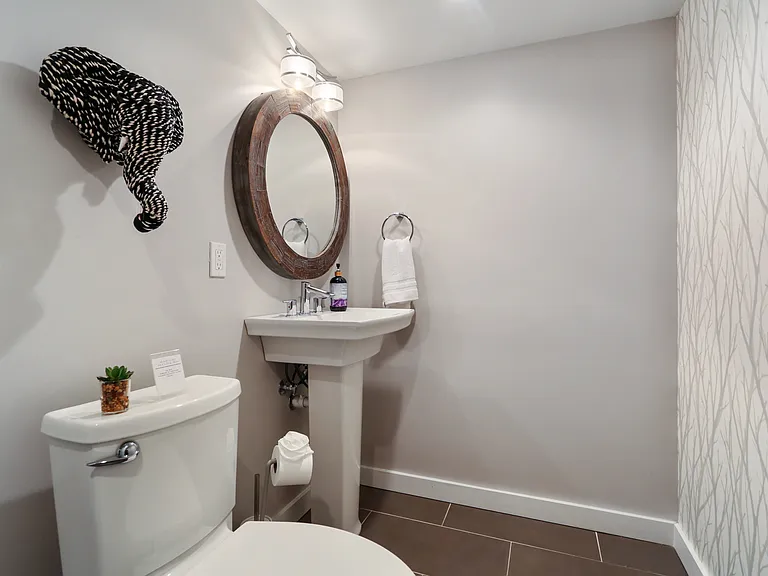1030 Port St #2 — Photo 7