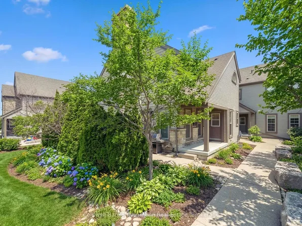 100 Frederick Dr #9, Guelph, ON N1L 0H6