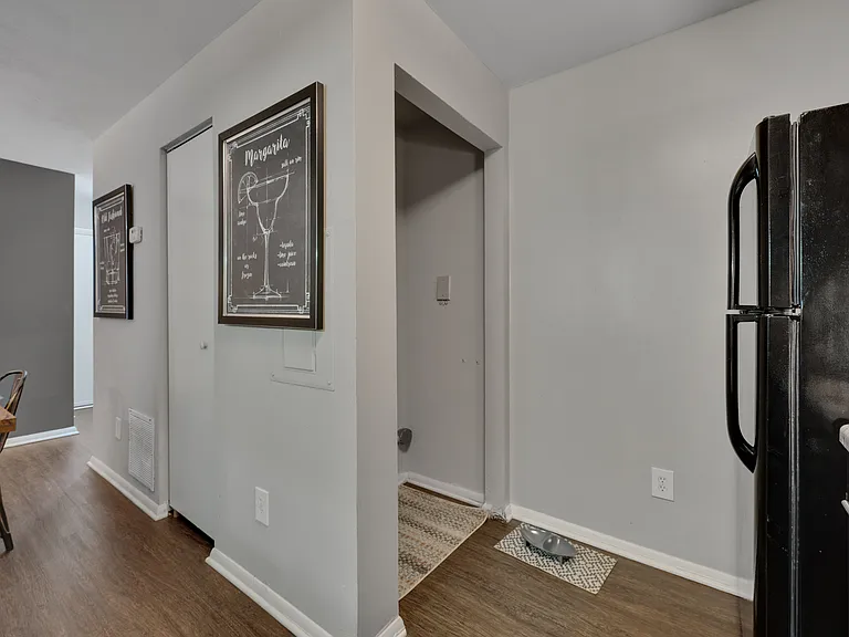 Lake Lynn Reserve Apartments — Photo 33