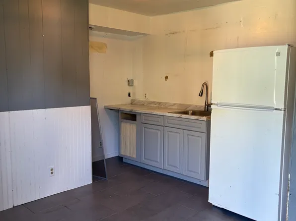 485 Waianuenue Ave #G137, Hilo, HI 96720