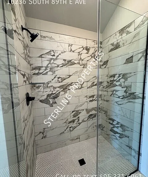 16236 S 89th East Ave — Photo 28