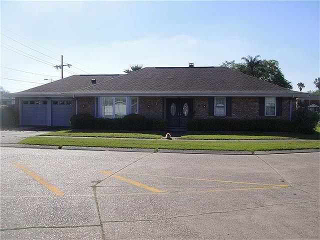 1st image of 1 Driftwood Blvd