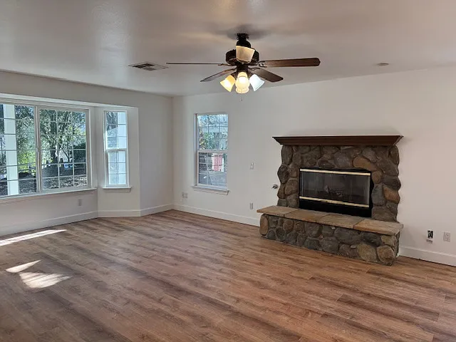 1915 Old Mission Dr — Photo 3