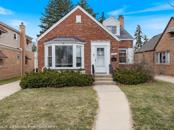 7162 N Moody Ave, Chicago, IL 60646