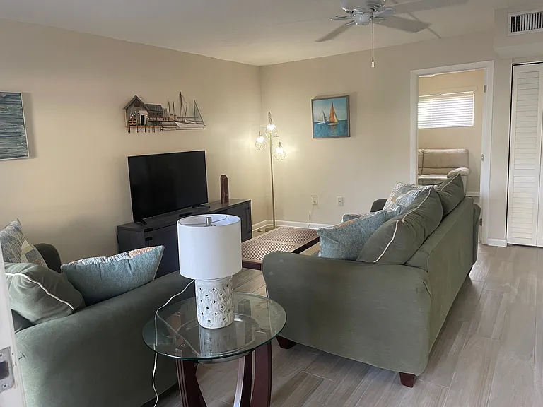 370 Base Ave E #107 — Photo 8