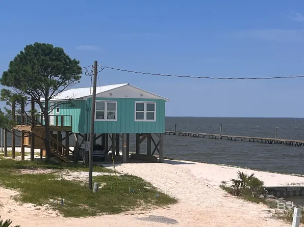 2465 Choctaw Rd, Gulf Shores, AL 36542
